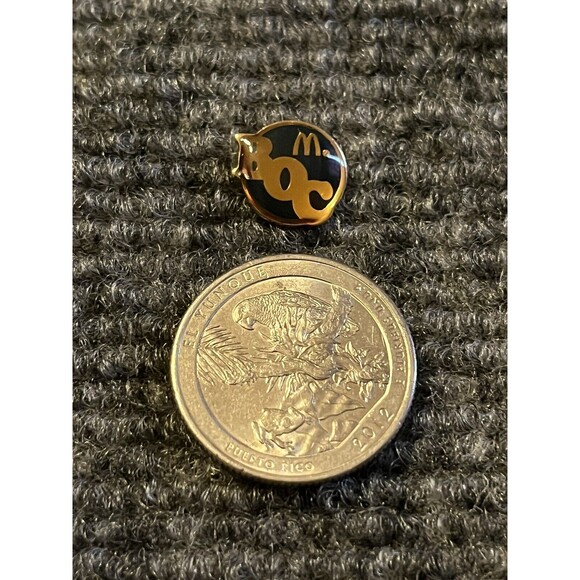 McDonald’s BOC Round Employee‎ Lapel Hat Pin - Picture 2 of 3